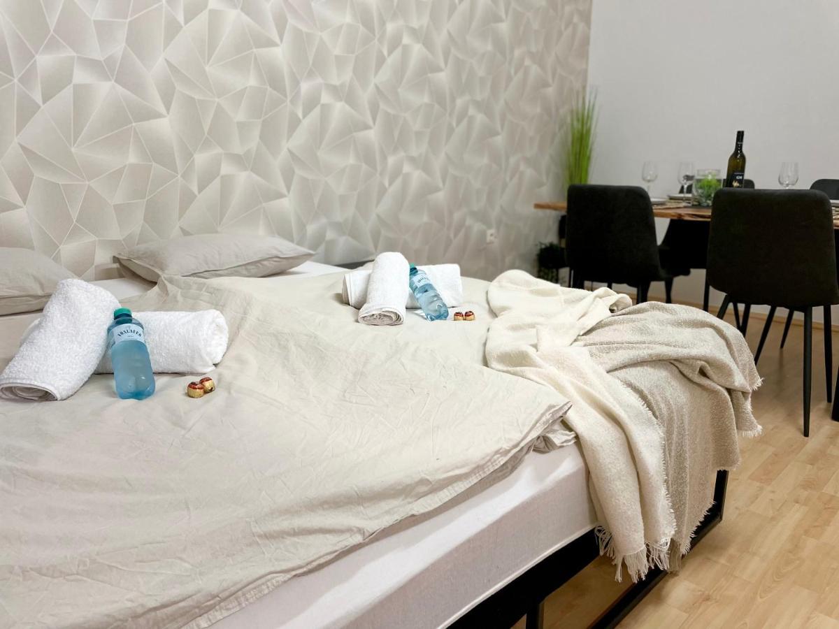 Central Comfy Apartment - Self Check-In Graz Zewnętrze zdjęcie